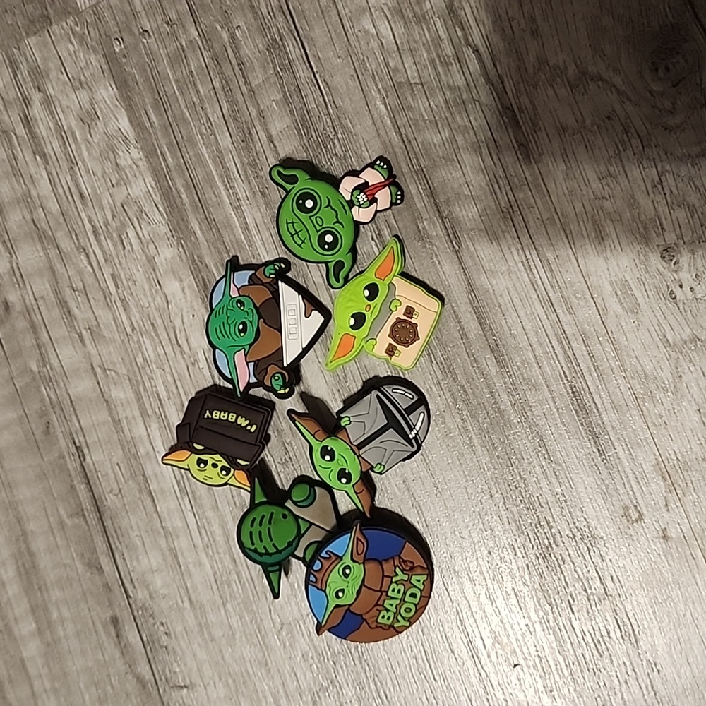 Baby‎ yoda croc charms